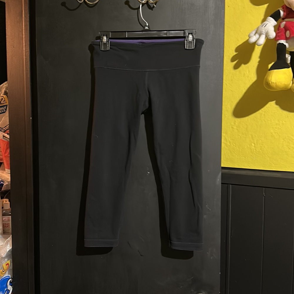 Lululemon Reversible Capri leggings sz S
